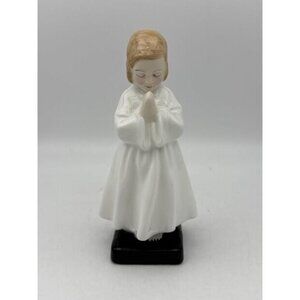 Royal Doulton Figurine “Bedtime” HN1978 – Vintage Porcelain Collectible
